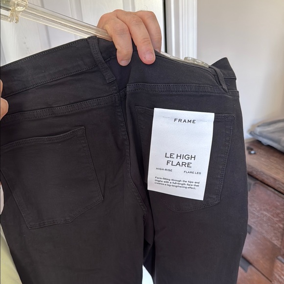 Frame Denim Le High Flare in Charcoal - Picture 3 of 4